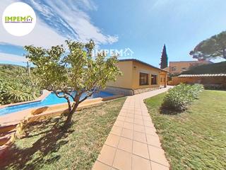 Casa a Llacuna (La). Casa rural en venta cal pianista