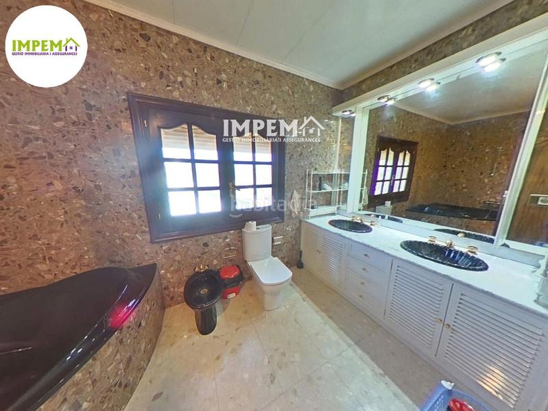 Foto d895542c-5c34-4d7f-b559-1cca23193e0f. Chalet mit heizung parking pool in Masquefa