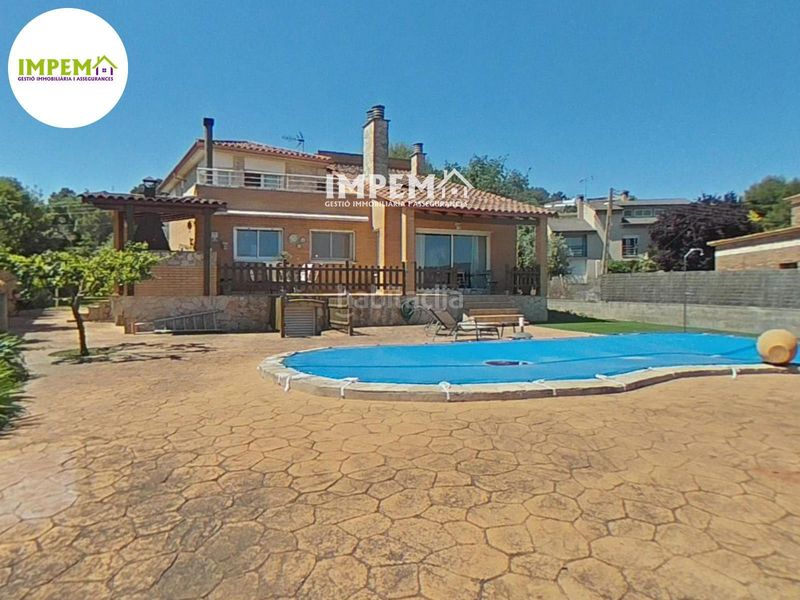Foto 07f63b78-5b52-4517-b36c-a9fb7af3d425. Xalet amb aparcament piscina a Piera