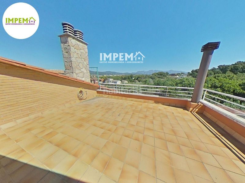 Foto 525f5363-be27-4a1b-a02e-a70e8d67e122. Xalet amb aparcament piscina a Piera