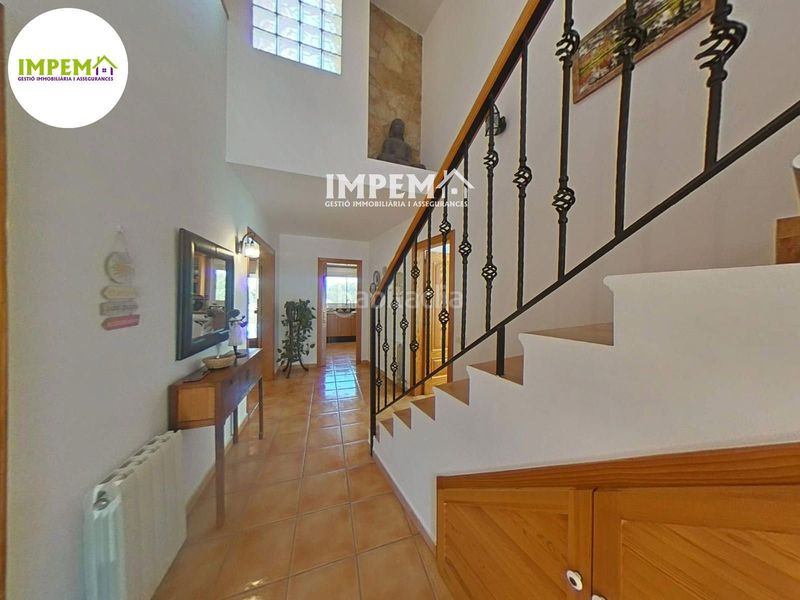 Foto bc11b9e2-3741-4445-983f-3d4b02130a4a. Xalet amb aparcament piscina a Piera