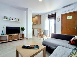 Apartament a Conil. Apartamento más trasteros, dispon de forma individual como en pa