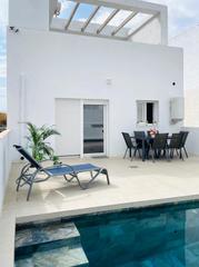 Casa en Núcleo urbano. Casa con piscina en el centro de chiclana, zona fuenteamarga