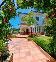 Chalet  Calle calle de la vieira. Chalet en suelo urbano y segregado a 1km de la preciosa playa de