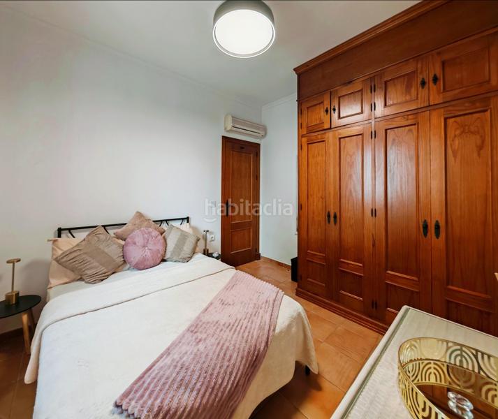 Foto 0172070e-0866-4e6b-8bf8-ab6824f796a4. Chalet mit parking in Las Lagunas - Campano Chiclana de la Frontera