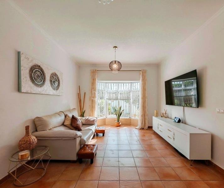 Foto 1c0ac223-75df-4fef-8b54-871fb4432278. Chalet avec parking dans Las Lagunas - Campano Chiclana de la Frontera