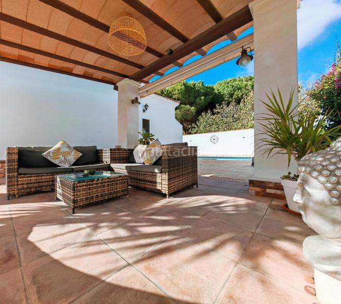 Foto c939b06a-6bbb-4333-9d98-db13feedda85. Chalet avec parking dans Las Lagunas - Campano Chiclana de la Frontera