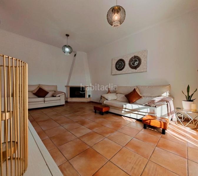 Foto f93012bf-fb4f-4dd3-8e88-d87804939d08. Chalet avec parking dans Las Lagunas - Campano Chiclana de la Frontera