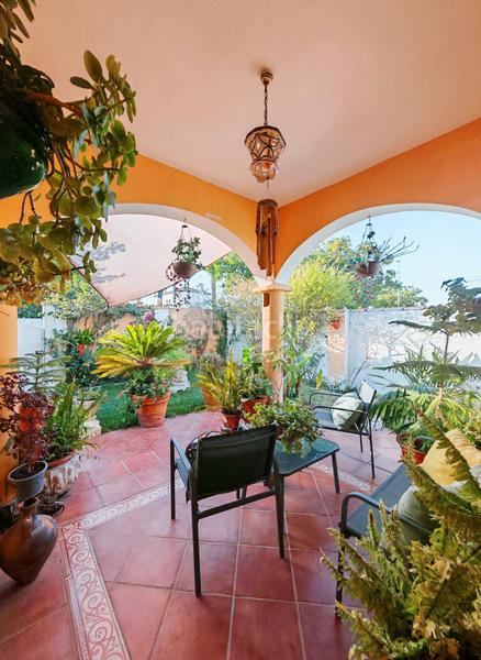 Foto f92c9e0d-e280-4369-a9dc-9a7685905f37. Xalet amb piscina a Los Gallos Chiclana de la Frontera