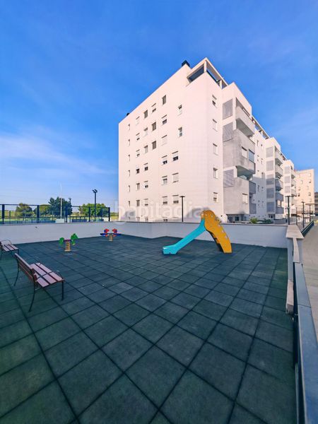 Foto 56eb75b2-bbb0-4384-bfc6-4ebb02ae43c0. Pis amb aparcament piscina a Casines Puerto Real