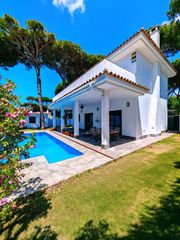Chalet in Los Gallos