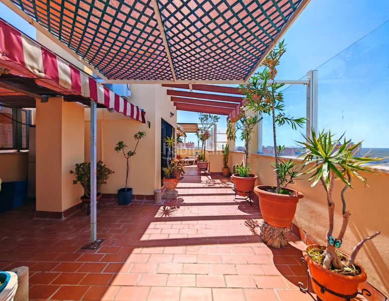Foto ce7682a1-2788-4e73-b20a-470cdd8e6a20. Àtic amb aparcament piscina a Casines Puerto Real