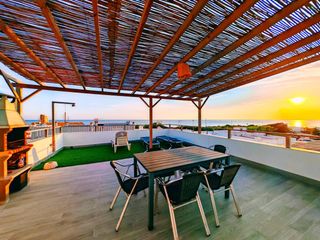 House in El Palmar. Casa independiente con licencia turística activa en el palmar pr