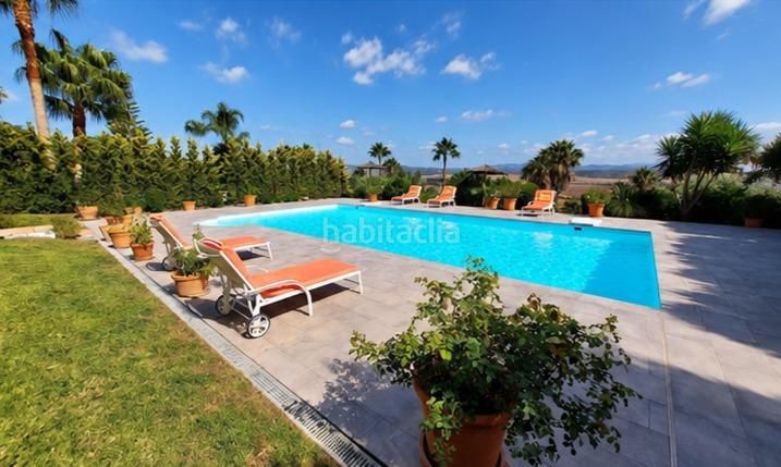 Foto 564f48d4-5b68-4afe-9944-73e705dfa097. Xalet amb calefacció aparcament piscina a Benalup