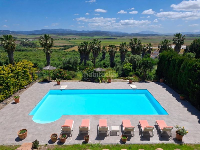 Foto 65a6d59c-6d13-4324-8715-4167599ca5fd. Xalet amb calefacció aparcament piscina a Benalup