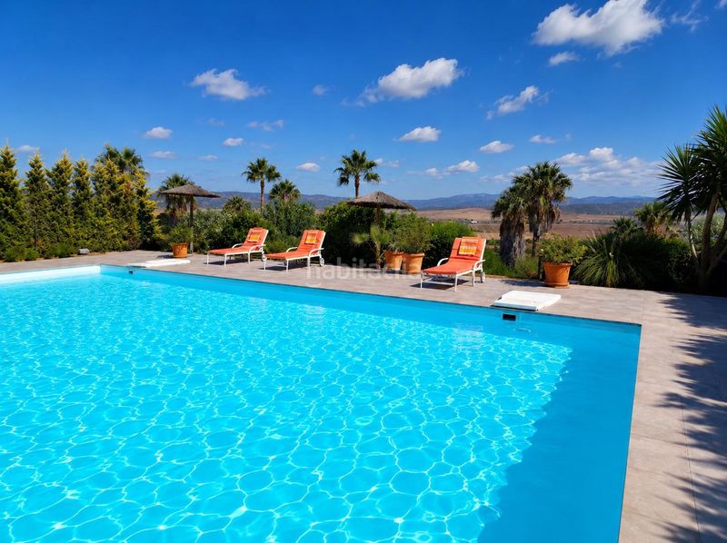 Foto 8dfae22d-5fa7-42f9-8394-f4b36ec156ef. Xalet amb calefacció aparcament piscina a Benalup
