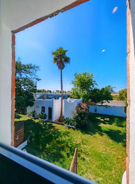 Foto 508d4725-ce4c-4e48-8f17-48885d09f7ac. Edificio in Zahora Barbate