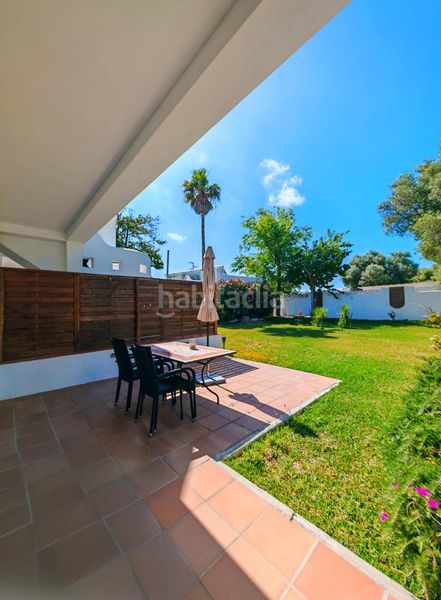 Foto 5aa75539-7d7d-4d5c-af19-abc4b5b1d9ee. Edificio in Zahora Barbate