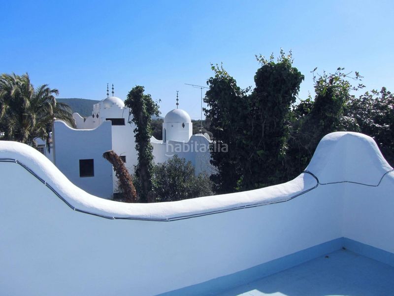 Foto c58a45c6-d0db-451d-ac2e-daa3c2bc5483. Edificio in Zahora Barbate