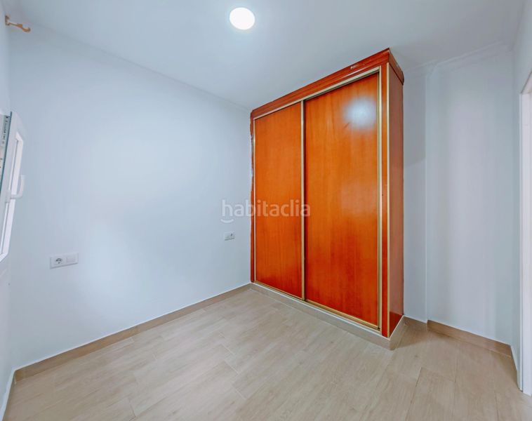 Foto b5b3d2a1-1f1b-42b7-84d1-b4842143b69d. Pis a astilleros - la paz - loreto - el corte inglés Cádiz