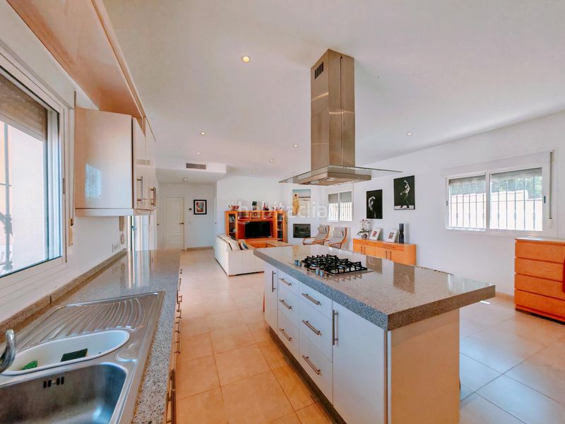 Foto 8575126d-6282-4831-8a66-9650ae54288c. Chalet en Las Lagunas - Campano Chiclana de la Frontera