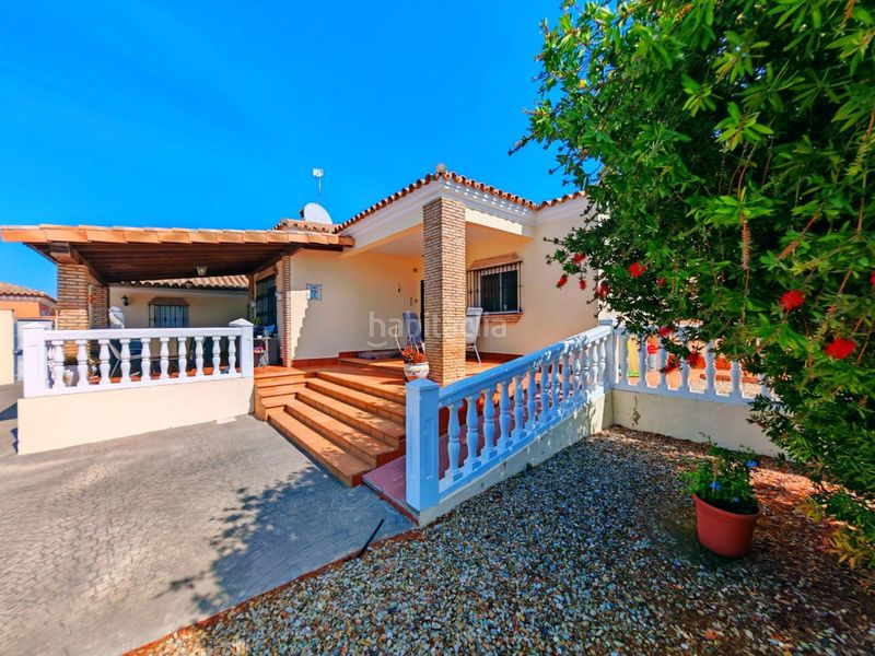 Foto fee98115-e8e9-48e6-83cb-9daef4907e02. Xalet amb aparcament piscina a Las Lagunas - Campano Chiclana de la Frontera