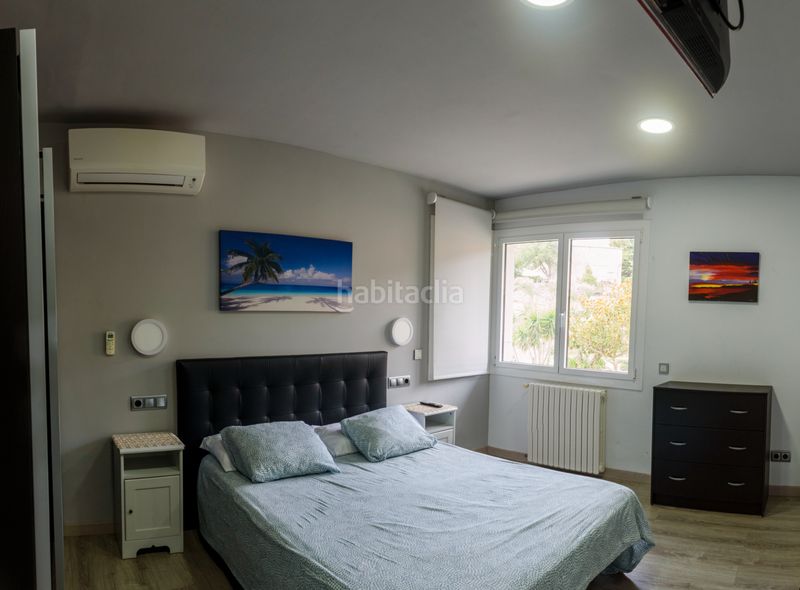 Foto 37930261-a1f9-4d31-97e8-630f6309792e. Casa amb xemeneia calefacció aparcament piscina a Agullana