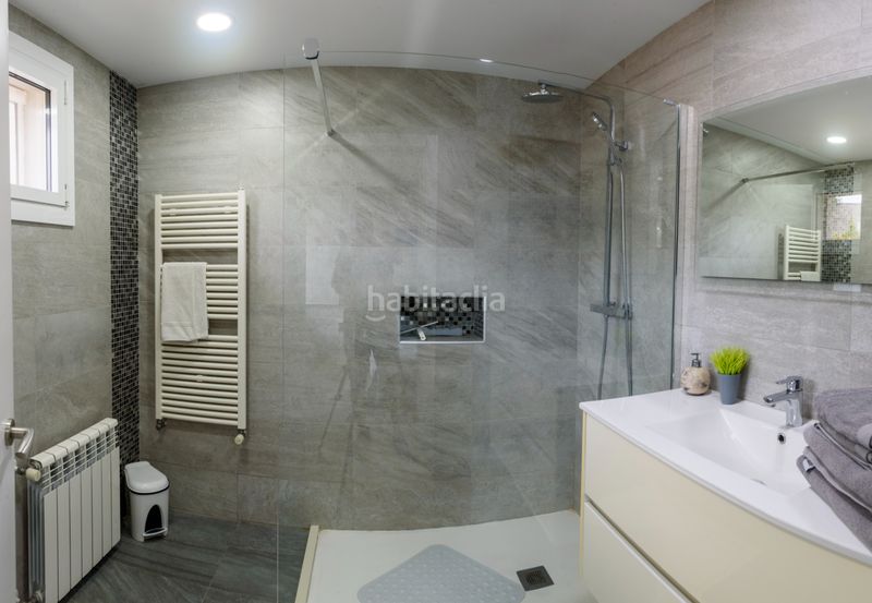 Foto 51342659-add2-47a5-b95a-83cd0bda9960. Casa amb xemeneia calefacció aparcament piscina a Agullana