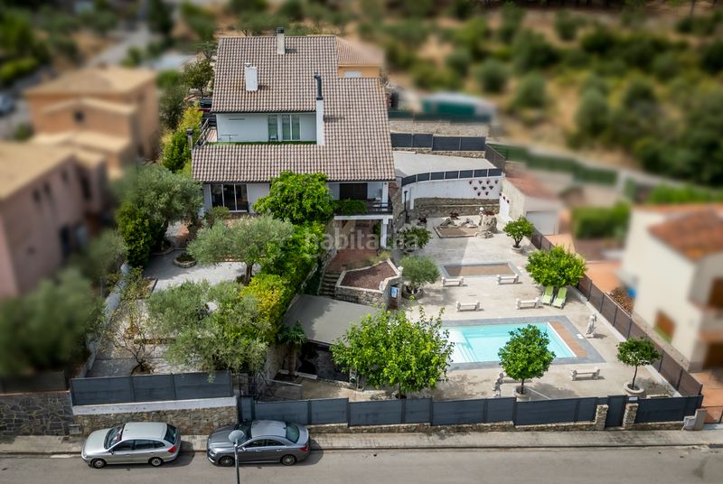 Foto 7566e6a5-9787-4971-854b-59255813ddff. Casa amb xemeneia calefacció aparcament piscina a Agullana