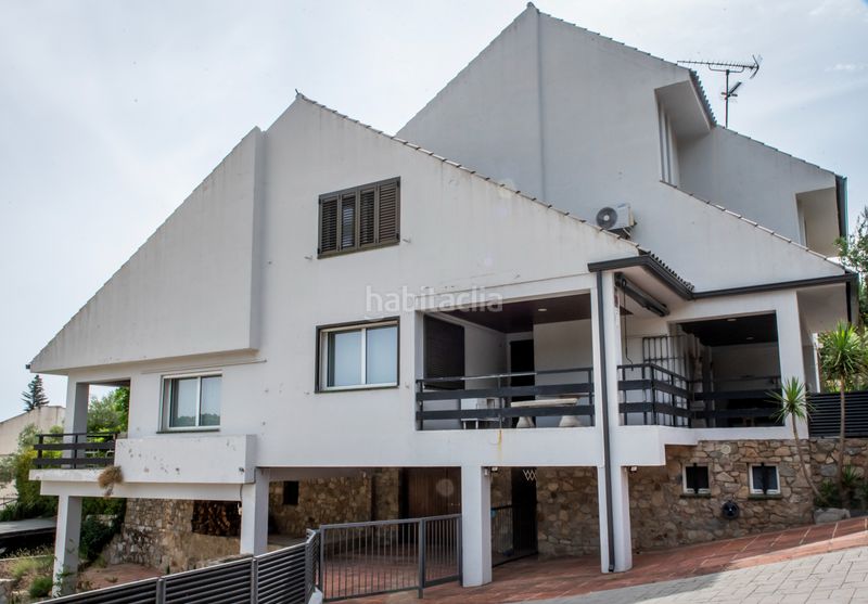 Foto c379e52f-7915-490d-b801-871ebcaef903. Casa amb xemeneia calefacció aparcament piscina a Agullana