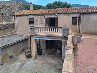 Casa  Carrer escoles. Finca de 286 m2 en cantallops