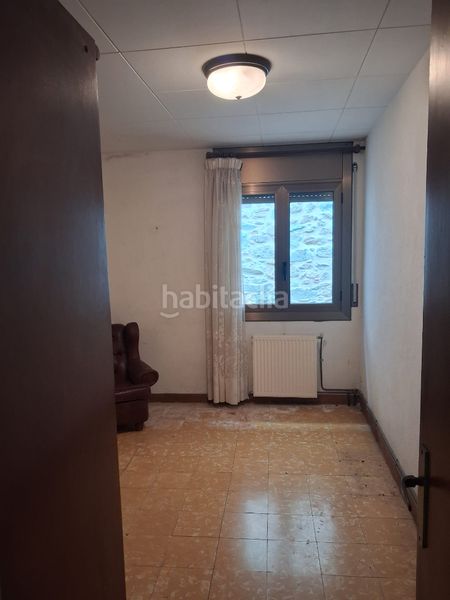Foto df836340-364c-4be8-b7bc-83869315cb4d. Casa amb xemeneia calefacció aparcament a Cantallops