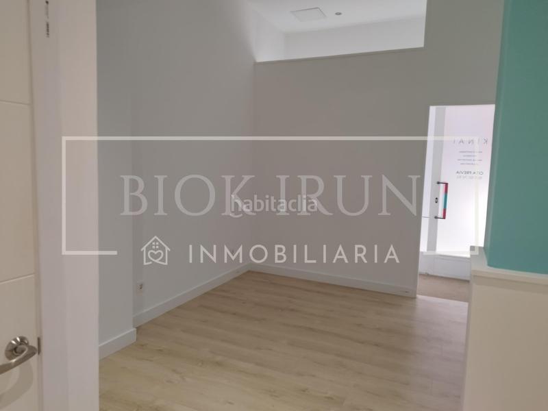 Foto a994561e-b154-4031-9469-6332a444623e. Alquiler local comercial alquiler de local comercial en el centro en Irun