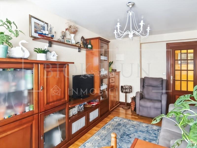 Foto 1f6fd0a7-7c3d-48eb-b834-d7a108232b83. Piso acogedor piso en lapice con garaje en Lapice - Larreaundi - Olaberria - Meaka Irun