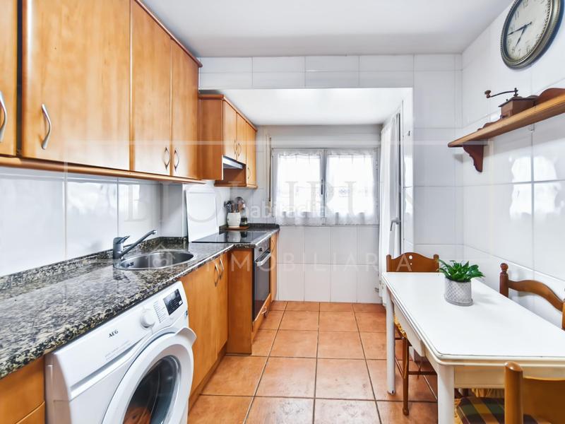 Foto e358bc65-1e08-433b-8cb4-c47f8414437f. Etagenwohnung mit heizung in Lapice - Larreaundi - Olaberria - Meaka Irun