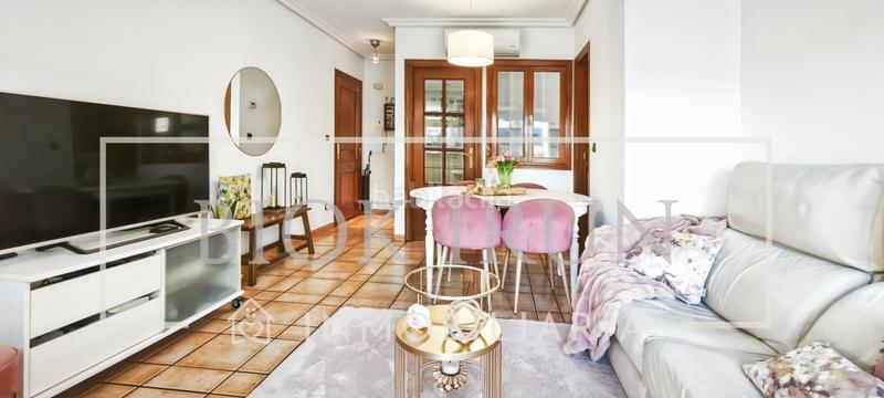 Foto 7cfb0885-e054-4361-8911-9387cbdc392f. Dachwohnung mit heizung parking in Jaizubia - Urdanibia - Puiana Irun