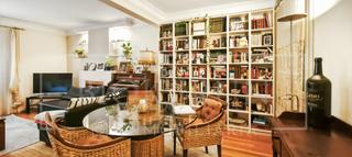 Etagenwohnung  Avenida de iparralde. Vivienda muy amplia en pleno centro de irún con ascensor  lujo d
