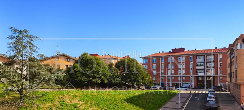 Foto 0def95c0-97d7-4cae-bede-61aa2f5aa5be. Pis amb calefacció aparcament a Intxaurrondo Donostia - San Sebastián