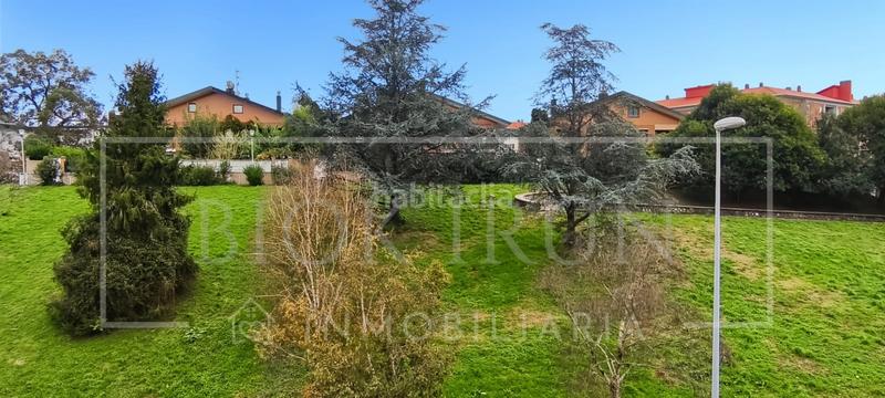 Foto b6e7a0f5-4c95-4a68-9245-80fe40c1fe48. Pis amb calefacció aparcament a Intxaurrondo Donostia - San Sebastián