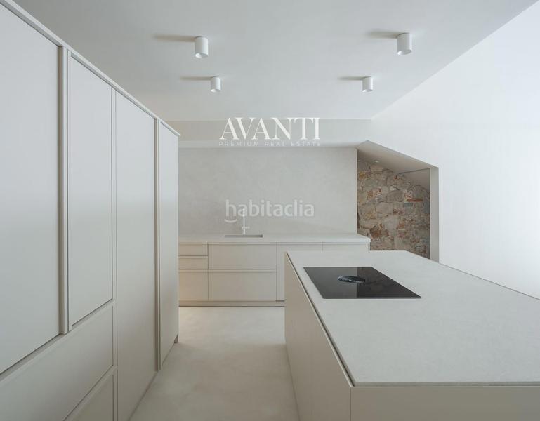 Foto 43297ec9-12a7-4a4c-a011-afc082e5d817. Dúplex amb calefacció aparcament a Centre-Barri Vell Girona