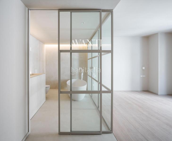 Foto a3fe1dee-4fa2-44db-bdba-7c104e657d43. Dúplex amb calefacció aparcament a Centre-Barri Vell Girona