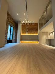 Dúplex  Ciutadans. Increíble dúplex en venta en el corazón del barri vell de girona