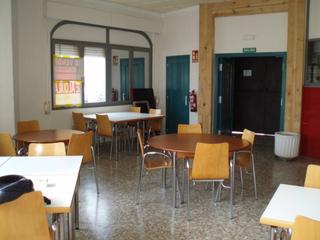 Lloguer Local Comercial a Campello Playa. Local comercial en traspaso