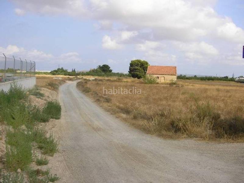 Foto ac52aa9a-b389-4b82-9f48-088159b89448. Terrain résidentiel dans Torrellano Elche / Elx