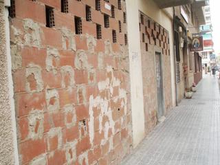 Local commercial à Salvador montesino 6. Local en venta en sant joan dalacant
