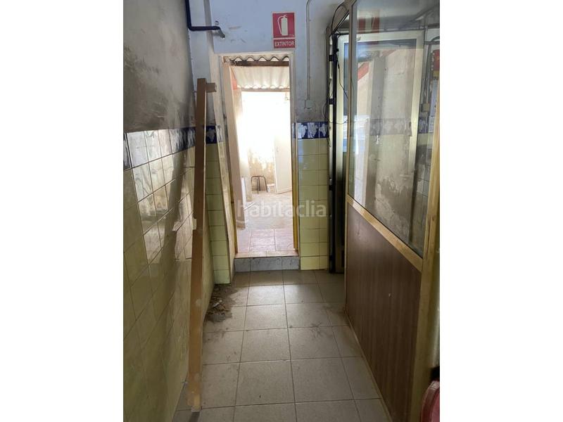 Foto fceb0897-324e-46d1-a256-d945a943d826. Lloguer local comercial a Centro San Juan de Alicante