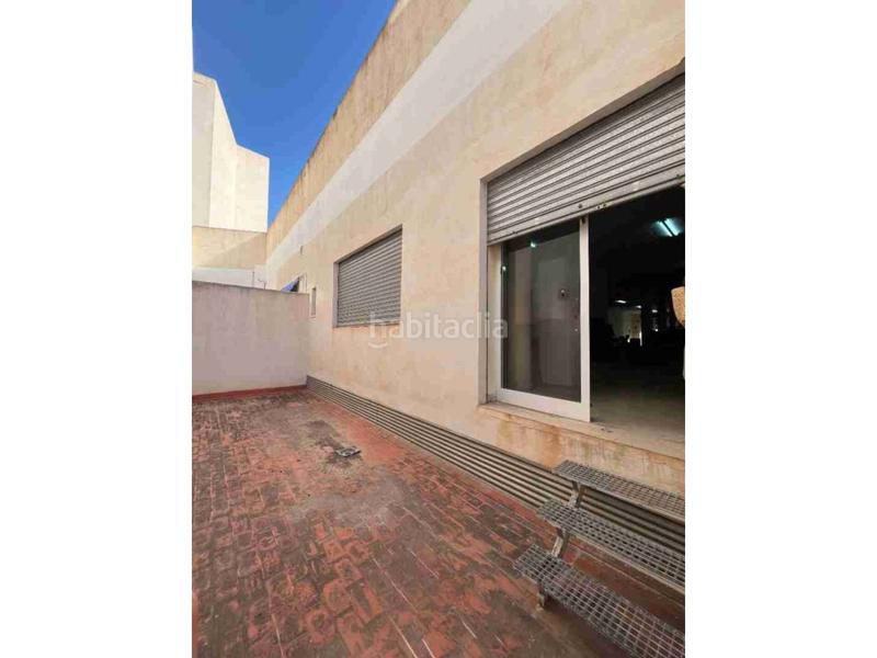 Foto 5b2862cf-610d-4a35-9287-ced8fa3280e8. Lloguer local comercial a Centro Mutxamel