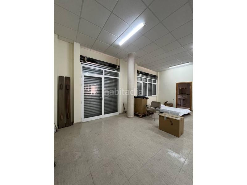 Foto edec5861-227b-46c5-878b-145e024c5cc8. Lloguer local comercial a Centro Mutxamel