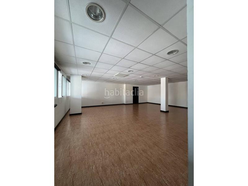 Foto 69f25863-da88-459d-9fb5-dc5c6f6e2a22. Local comercial  en venta en el campello. en Campello (el)