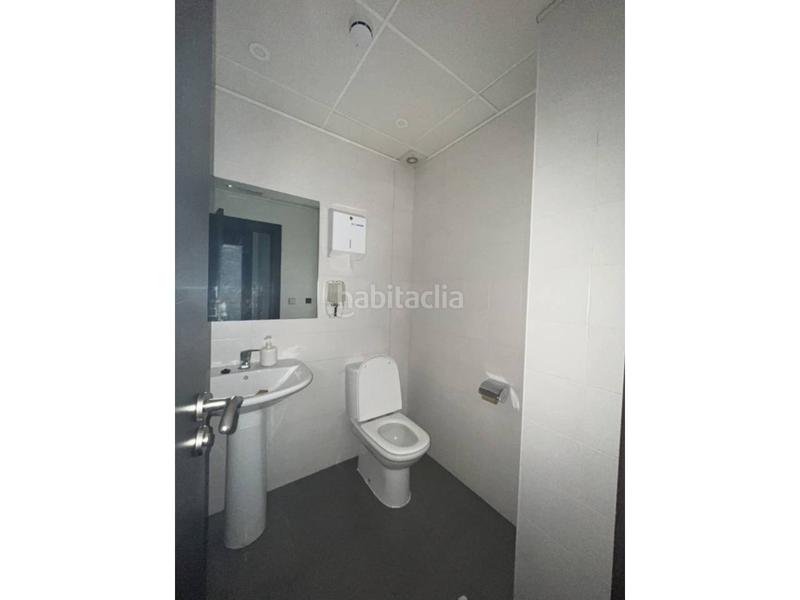 Foto 87d282d9-acf9-4854-a166-30a6222757a7. Local comercial  en venta en el campello. en Campello (el)